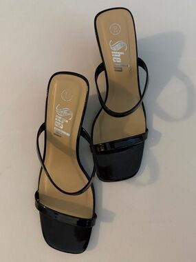 Shein black wedge heel / sandal